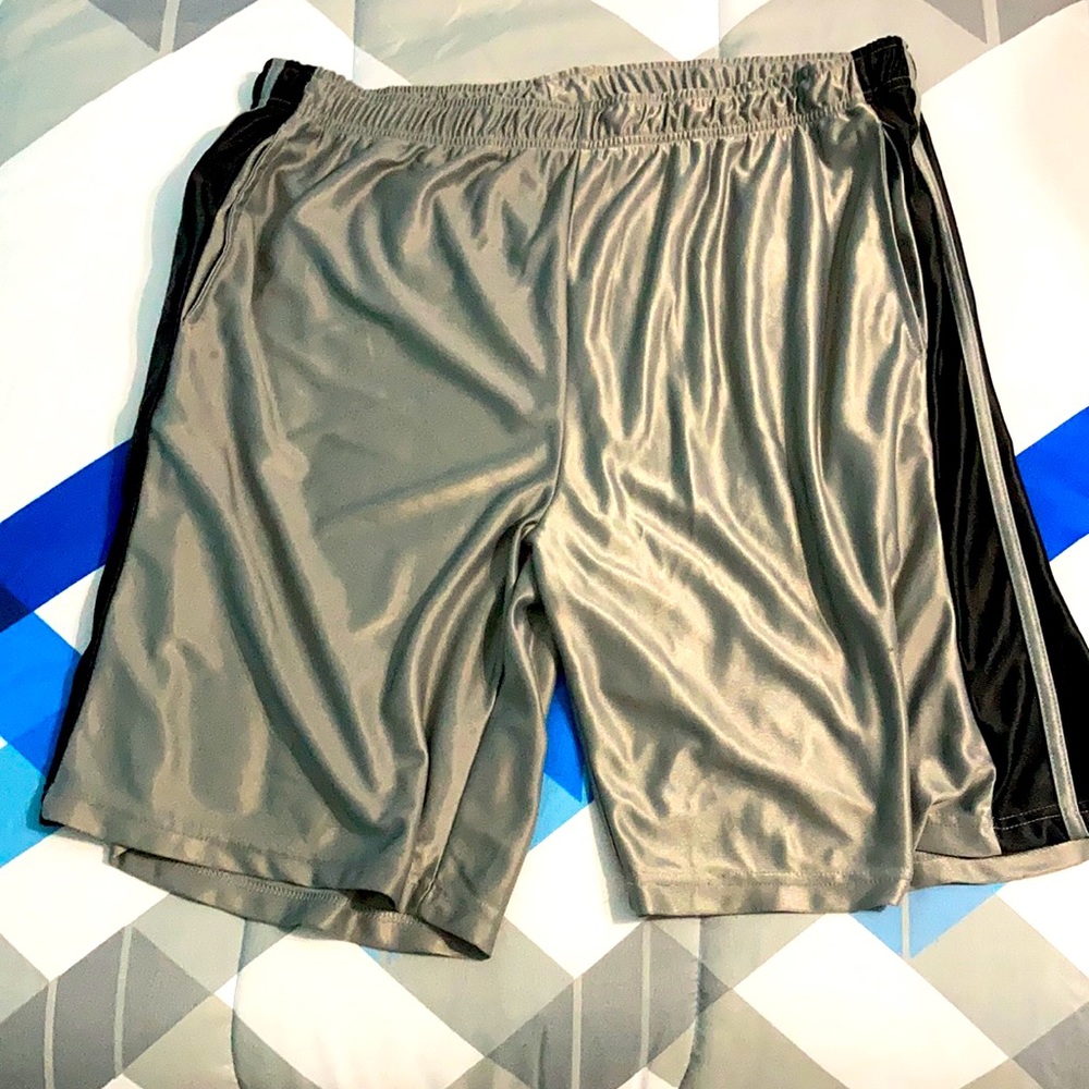 Men’s Pro Zone Shorts